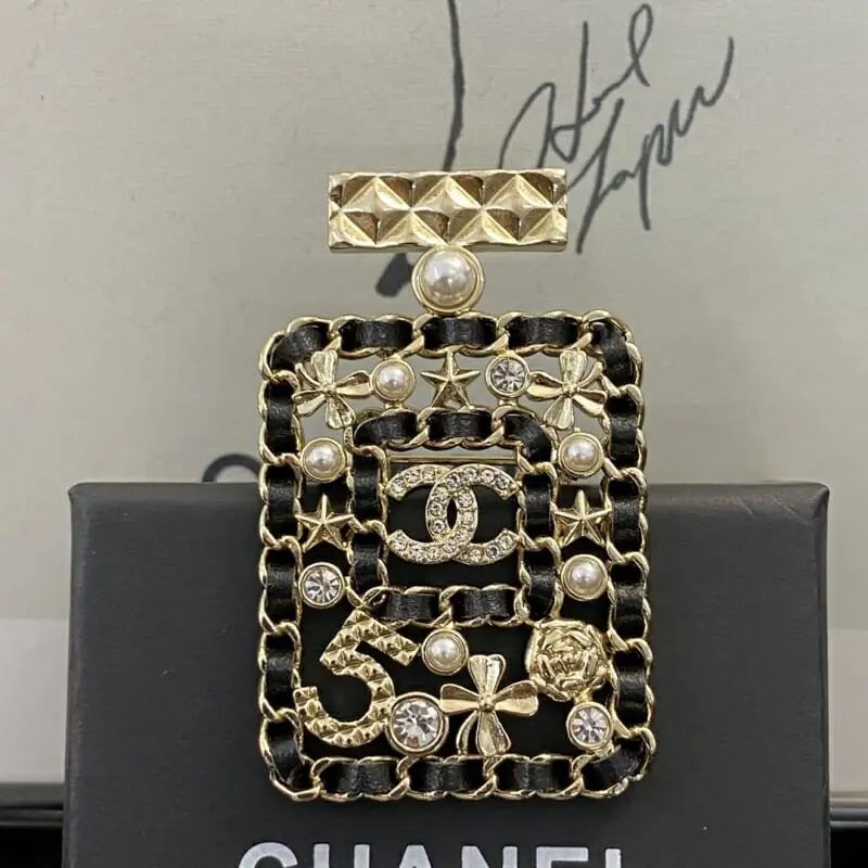 chanel brooches pour femme s_121aa544